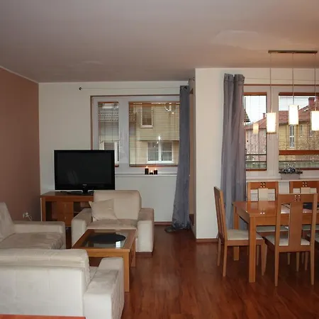 Apartament Hermesa 30 *